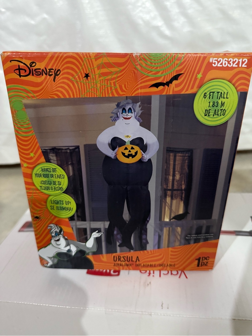 Disney Halloween Disney airblown inflatable Ursula 6 ft/ no offers